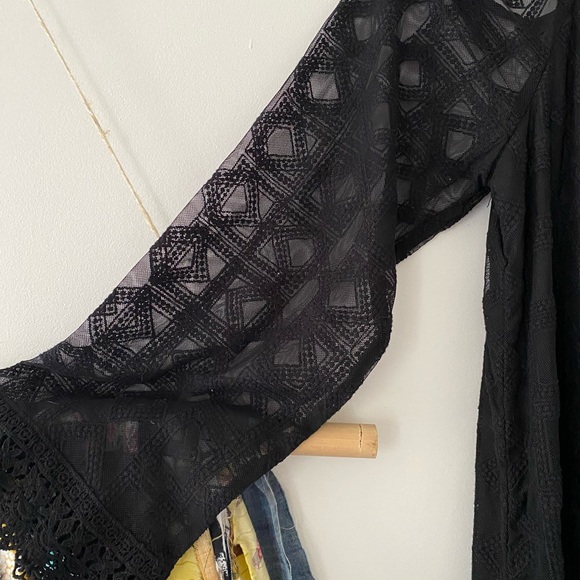 Xhilaration black long sleeve lace dress - Picture 4 of 8
